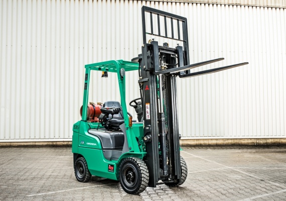 Gabelstapler An und Verkauf 3.jpg